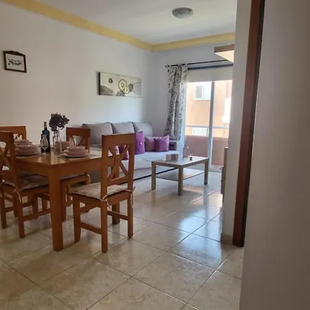 Your Coastal Getaway Apartman